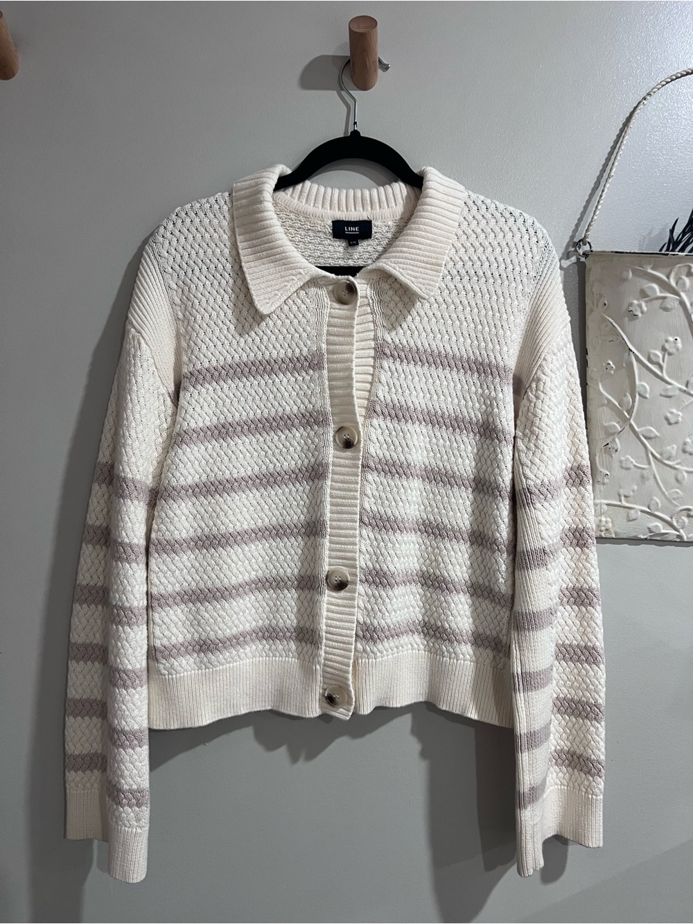 LINE THE LABEL 100% Button Cardigan